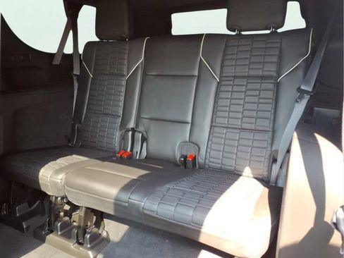 Used 2021 Cadillac Escalade ESV Sport Platinum w/ LPO, Floor Liner Package AWD/4WD image 23