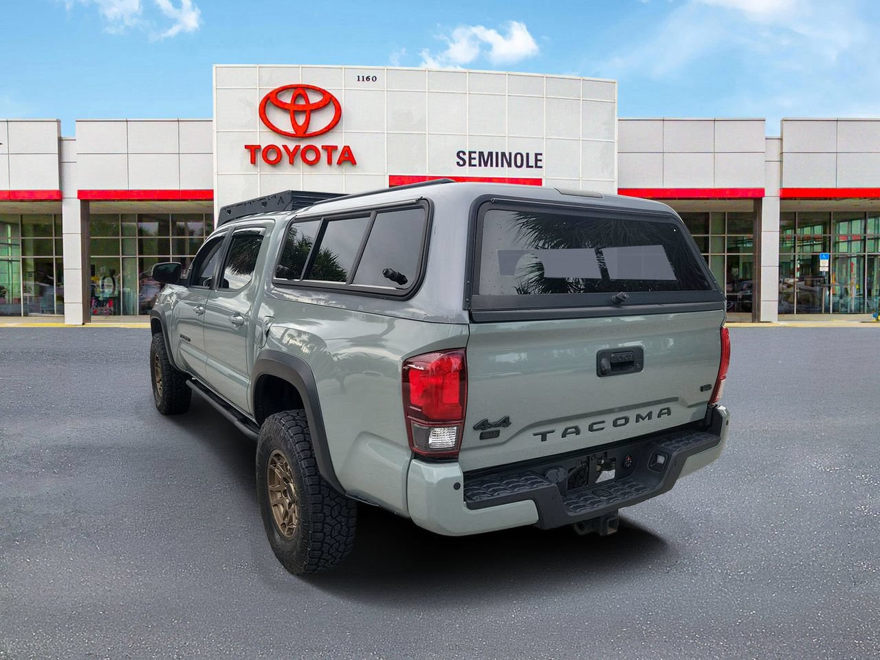 Used 2022 Toyota Tacoma SR5 w/ Trail Edition AWD/4WD image 4