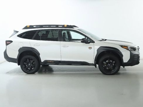 Certified 2022 Subaru Outback Wilderness image 11