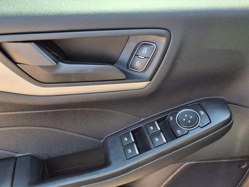 Certified 2022 Ford Escape SE w/ SE Sport Appearance Package image 25