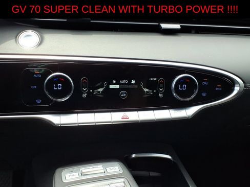 Used 2025 Genesis GV70 2.5T AWD/4WD image 20