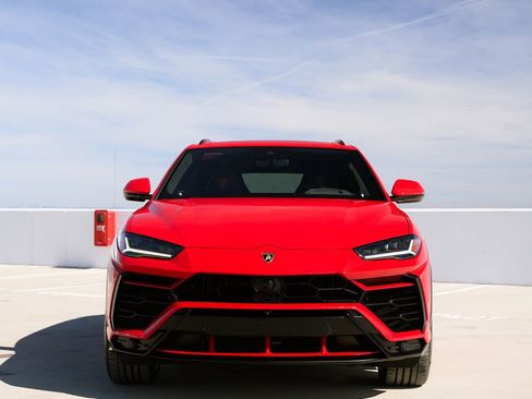 Used 2019 Lamborghini Urus image 16