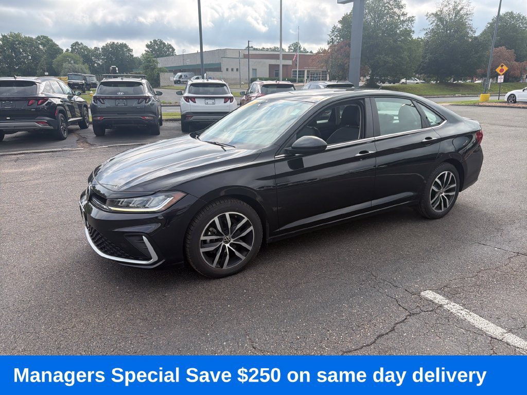 Used 2025 Volkswagen Jetta SE FWD 360° Tour