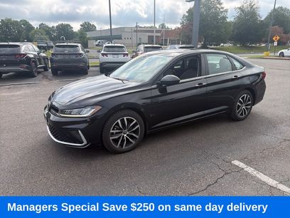 Used 2025 Volkswagen Jetta SE