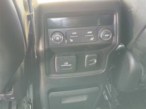 Used 2019 GMC Acadia Denali w/ Technology Package image 32