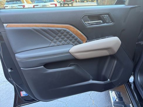 New 2026 GMC Canyon Denali image 7