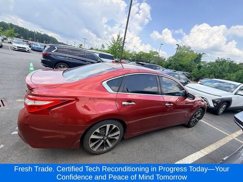 Used 2016 Nissan Altima 2.5 SR FWD image 5
