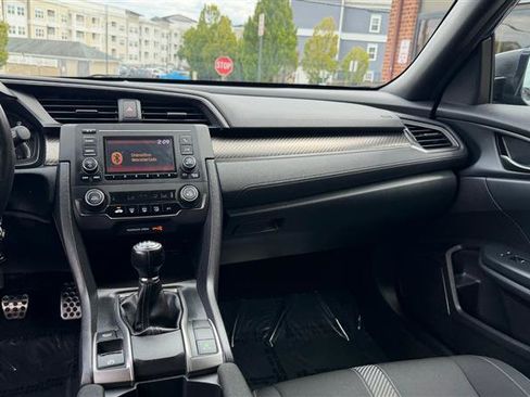 Used 2018 Honda Civic Sport image 28