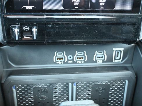 New 2026 RAM 1500 Laramie w/ Night Edition AWD/4WD image 14