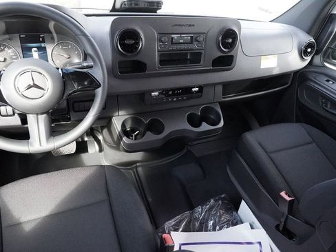New 2025 Mercedes-Benz Sprinter 2500 image 16