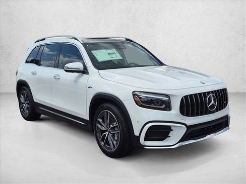 Used 2026 Mercedes-Benz GLB 35 AMG 4MATIC image 6