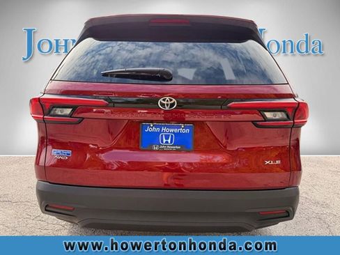 Used 2024 Toyota Grand Highlander AWD image 4
