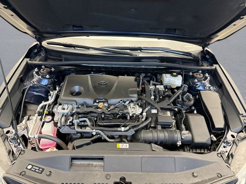 Used 2021 Toyota Camry LE image 23