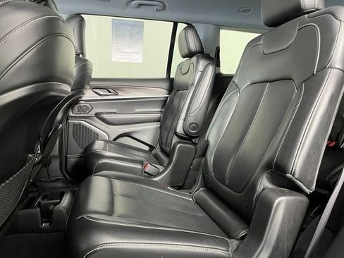 Used 2021 Jeep Grand Cherokee L Limited AWD/4WD image 39