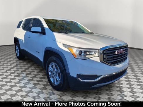 Used 2019 GMC Acadia SLE image 1