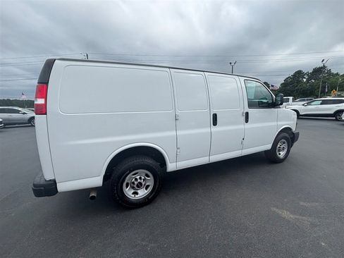 Used 2023 GMC Savana 2500 w/ Driver Convenience Package RWD image 8