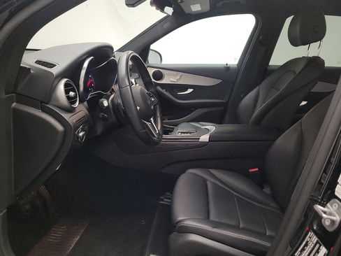 Used 2021 Mercedes-Benz GLC 300 4MATIC image 17