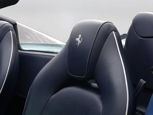 Used 2017 Ferrari 488 Spider RWD image 13