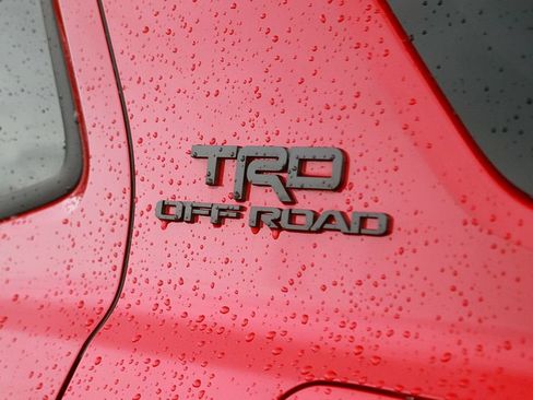 Used 2025 Toyota 4Runner TRD Off-Road AWD/4WD image 9