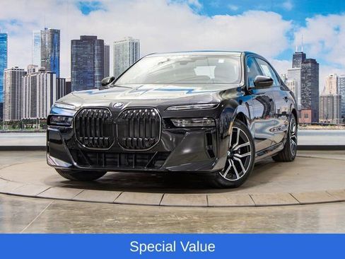 Used 2025 BMW 750e xDrive w/ Executive Package AWD/4WD image 2