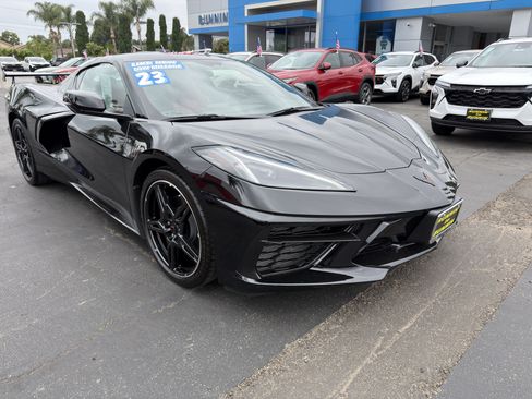 Used 2023 Chevrolet Corvette Stingray Coupe w/ 1LT RWD image 2