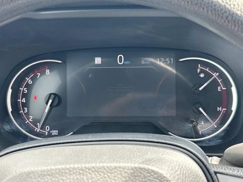 Used 2025 Toyota RAV4 XLE AWD/4WD image 28