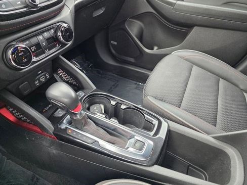 Used 2022 Chevrolet TrailBlazer RS w/ Technology Package FWD image 34