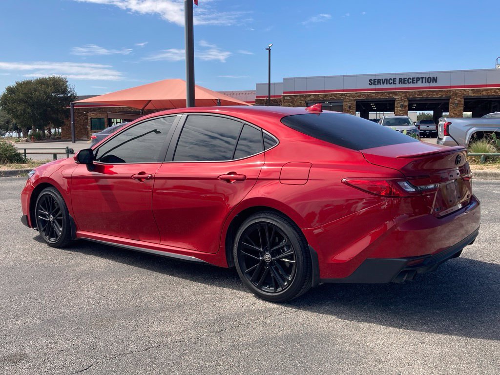 Used 2026 Toyota Camry SE w/ Convenience Package FWD image 7