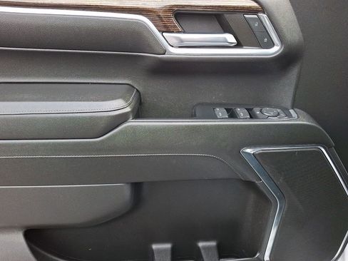 Used 2023 GMC Sierra 1500 Elevation w/ LPO, Elevation Black Package image 12