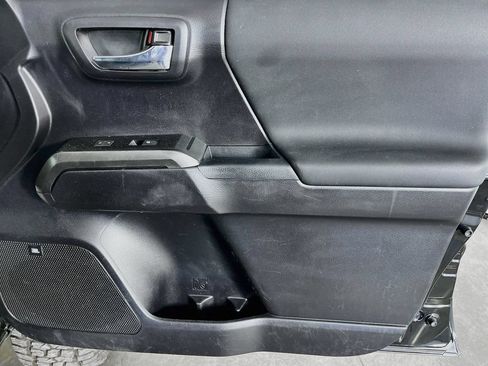 Used 2020 Toyota Tacoma 4x4 Double Cab image 37