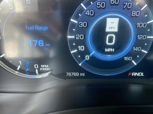 Used 2019 Cadillac Escalade Luxury RWD image 12
