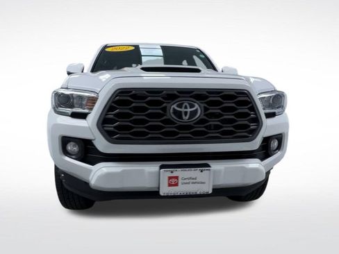 Certified 2022 Toyota Tacoma TRD Sport w/ Technology Package AWD/4WD image 4