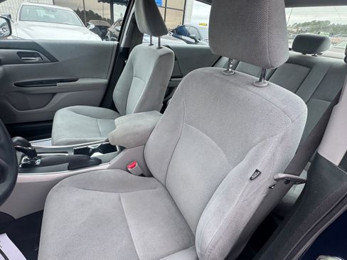 Used 2013 Honda Accord LX image 5
