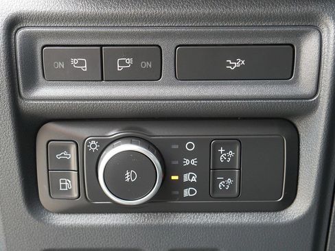 Used 2022 Ford F150 Lariat w/ Equipment Group 502A High AWD/4WD image 29