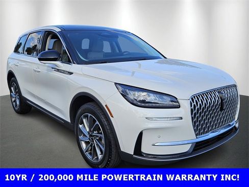 Used 2023 Lincoln Corsair Standard w/ Equipment Group 101A image 5