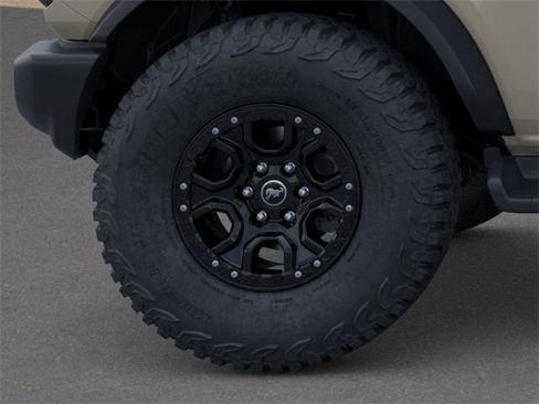 New 2025 Ford Bronco Outer Banks w/ Sasquatch Package image 21