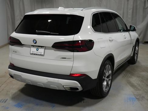 Certified 2024 BMW X5 xDrive40i w/ Premium Package AWD/4WD image 18