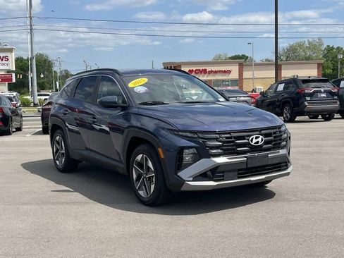 Certified 2025 Hyundai Tucson SEL image 3