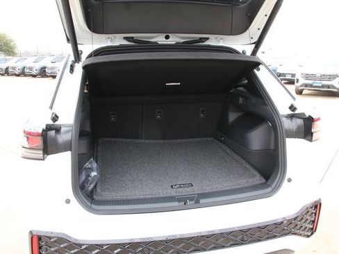 New 2026 Volkswagen Tiguan SEL R-Line image 29