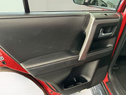 Used 2024 Toyota 4Runner SR5 Premium image 27