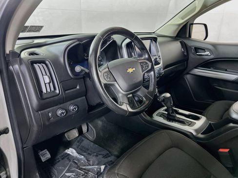 Used 2017 Chevrolet Colorado LT AWD/4WD image 9