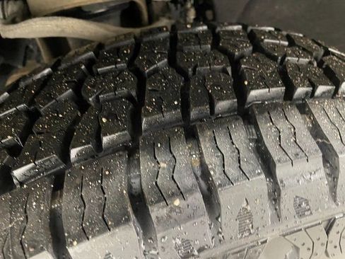 Used 2023 GMC Sierra 1500 Elevation w/ X31 Off-Road Package image 8