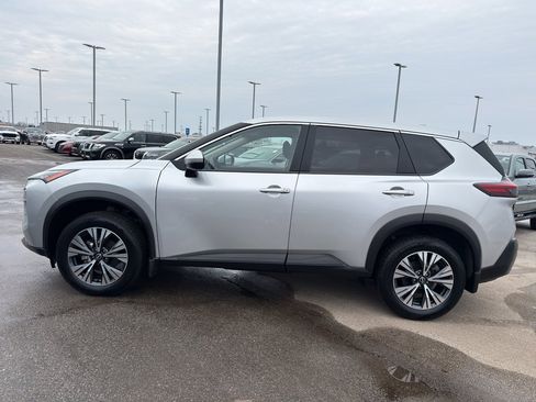 Certified 2023 Nissan Rogue SV image 6
