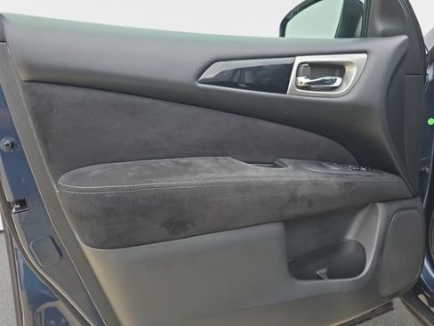 Used 2015 Nissan Pathfinder S AWD/4WD image 28