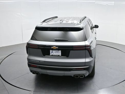 Used 2025 Chevrolet Traverse LT AWD/4WD image 46