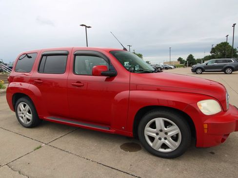 Used 2009 Chevrolet HHR LT FWD image 3