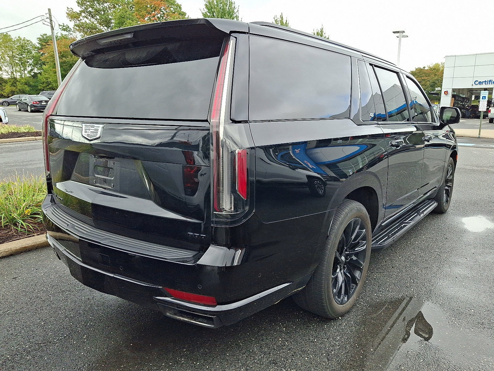 Certified 2021 Cadillac Escalade ESV Sport w/ Driver Assist Tech Package AWD/4WD image 5