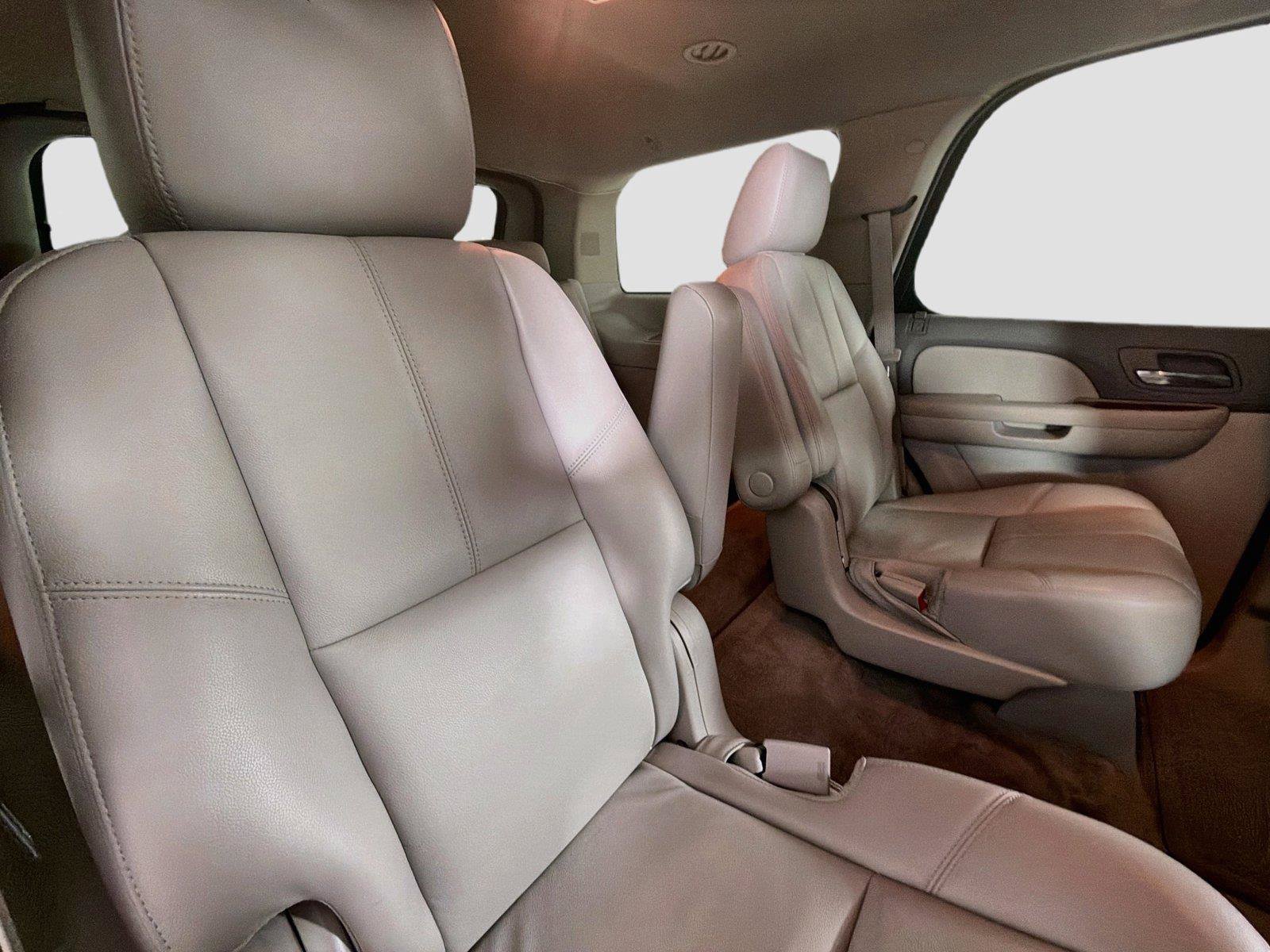 Used 2013 Chevrolet Tahoe LT w/ Texas Edition RWD image 27