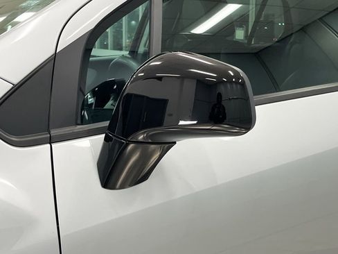 Used 2020 Chevrolet Trax LT w/ Redline Edition image 12