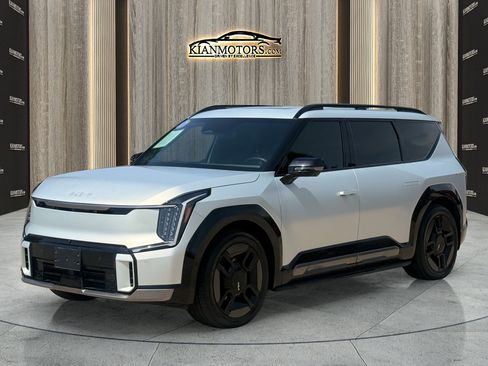 Used 2024 Kia EV9 GT-Line AWD/4WD image 6